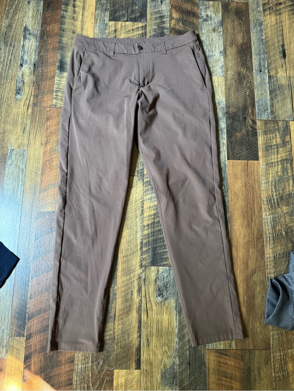 Men’s Lululemon Commission Pant